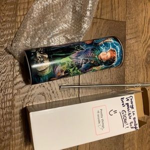 Glowing skinny 20oZ cup w straw new